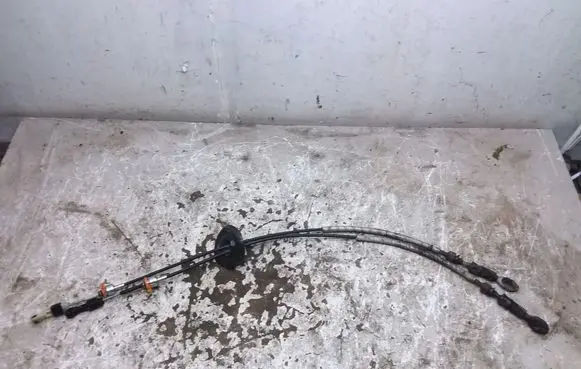 Opel Antara Gear shift cable linkage 