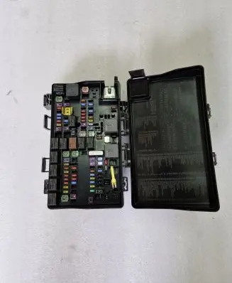 Dodge Durango Fuse box set P68425216AB
