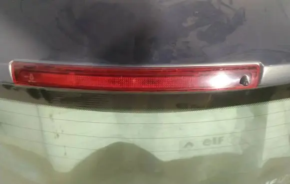 Renault Megane II Third/center stoplight