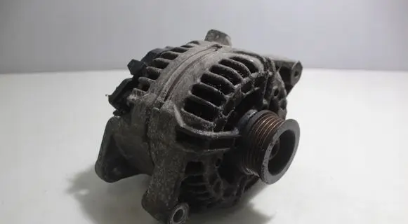 Opel Zafira B Generator/alternator