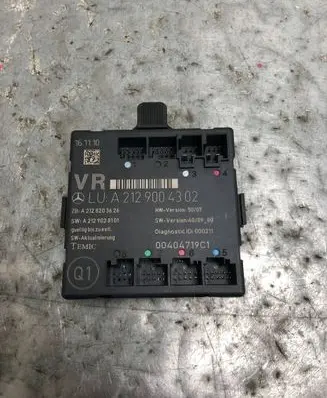 Mercedes-Benz C W204 Door control unit/module A2129004302