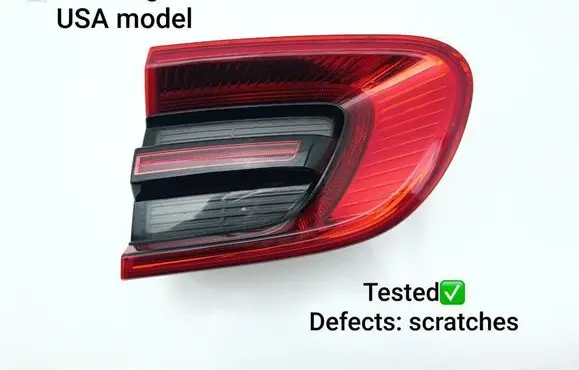 Tailgate rear/tail lights