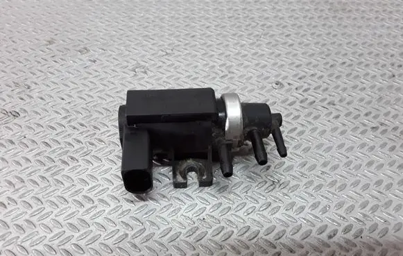 Volkswagen Phaeton Turbo solenoid valve 1J0906627C