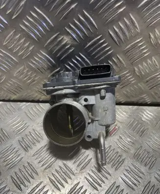 Toyota RAV 4 (XA30) Throttle valve 261000R020
