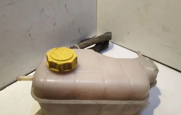 Ford Puma Coolant expansion tank/reservoir