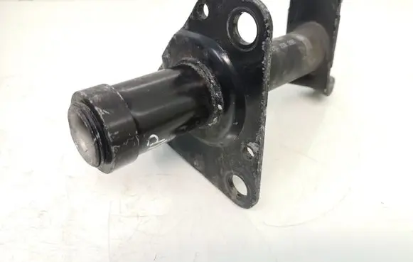 Volkswagen PASSAT B5 Front bumper shock/impact absorber 3B0807133A