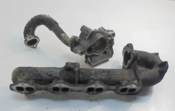 Renault Trafic II (X83) EGR valve A2C53179081