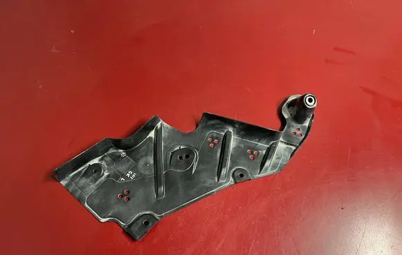 BMW X1 U11 Side bottom protection 8498391 51758498391