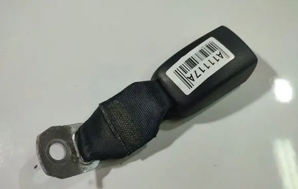 Toyota Aygo AB10 Front seatbelt buckle B480