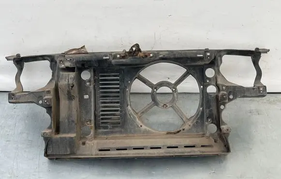 Volkswagen Golf III Top upper radiator support slam panel 4H0805594A