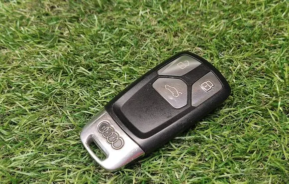 Audi Q7 4M Ignition key/card 4M0959754AL