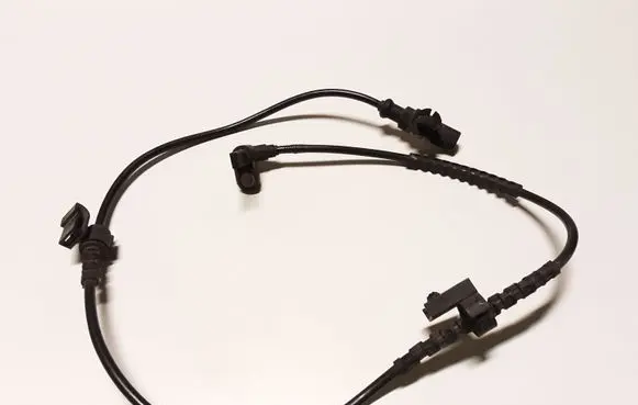 Opel Meriva B ABS brake wheel speed sensor 0265008331