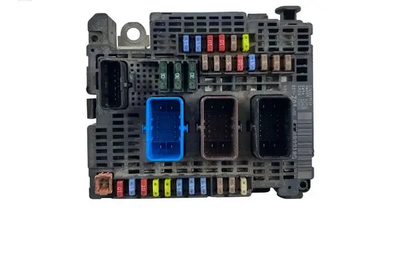 Peugeot 508 II Fuse box set 9674922180