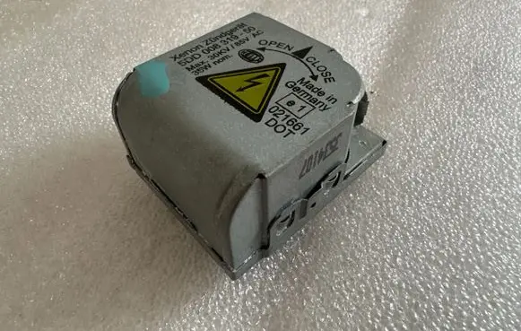 Audi A6 S6 C6 4F Headlight ballast module Xenon 5DD00831950