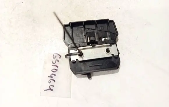 Opel Zafira B Seat back rest lock catch 13235162