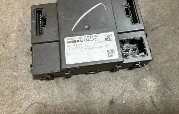 Nissan Qashqai Comfort/convenience module 284B2BR02B 5WK50366