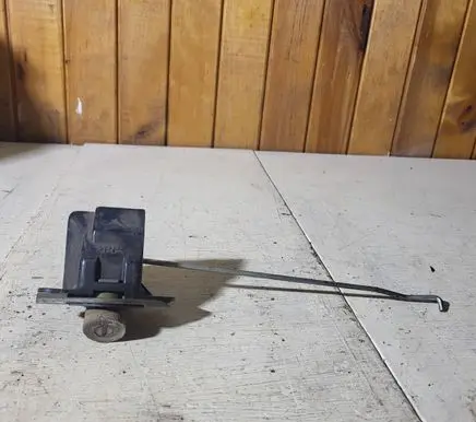 Mazda 6 Tailgate exterior lock 