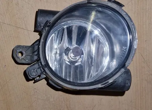 Volvo V70 Front fog light 31213102