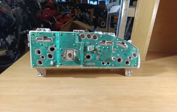 Toyota Corolla E110 Speedometer (instrument cluster) 832001A260
