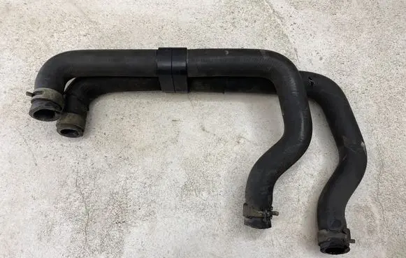 Nissan Pathfinder R51 Engine coolant pipe/hose 21047EB300