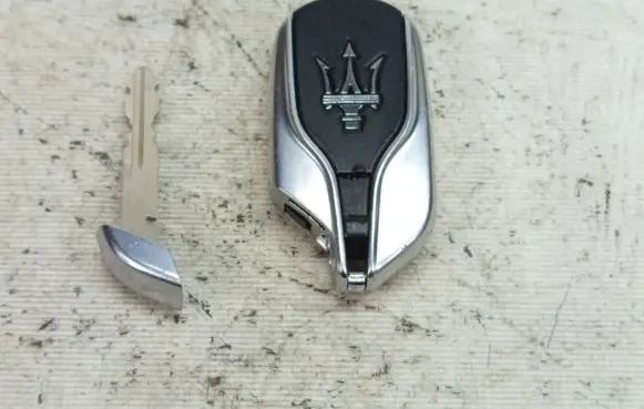 Maserati Ghibli Ignition key/card KLUCZYKGHIBLI