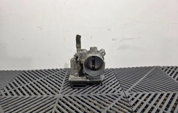 Toyota C-HR I Throttle valve 220300T110 8D11 144C