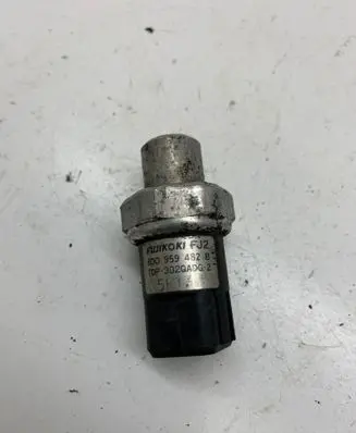 Audi A4 S4 B5 8D Air conditioning (A/C) pressure sensor 8D0959482B TDP302QADG2