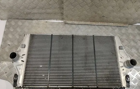 Renault Espace IV Intercooler radiator 99000039 376723221 20090601