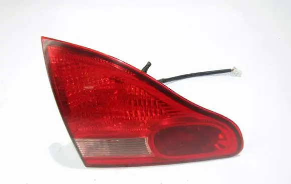 Toyota Avensis Verso Tailgate rear/tail lights