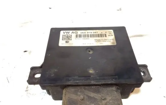 Volkswagen PASSAT CC Power management control unit 3AA919041