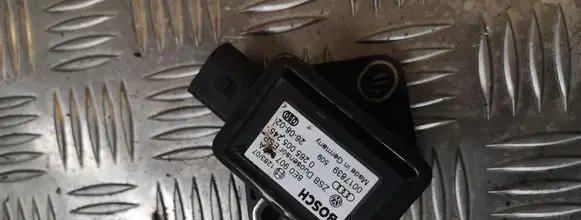 Volkswagen PASSAT B5.5 ESP acceleration yaw rate sensor 8e0907637a