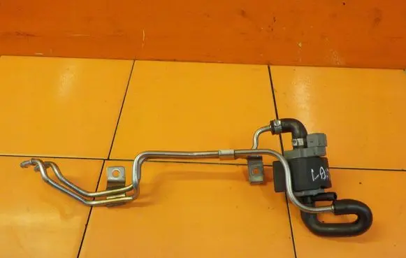 Volvo S60 Valve vacuum 2MB1