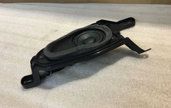 Volvo S90, V90 Rear door speaker 31350622 17W18