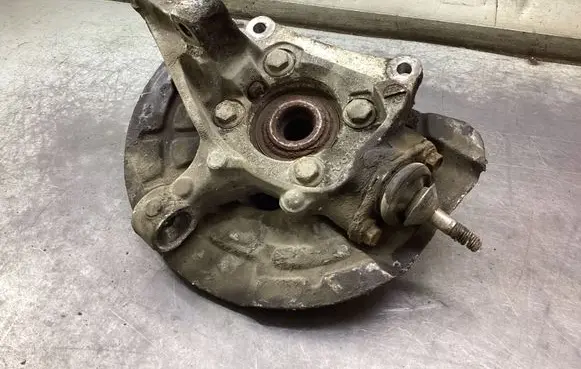 Volvo S60 Front wheel hub