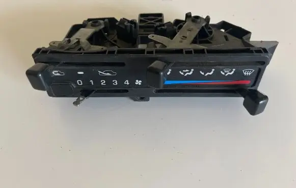 Nissan PickUp Climate control unit 275103S310