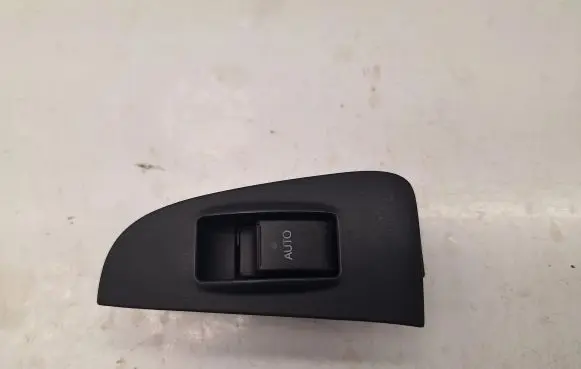 Toyota Avensis T250 Electric window control switch 8481005050 7427205020
