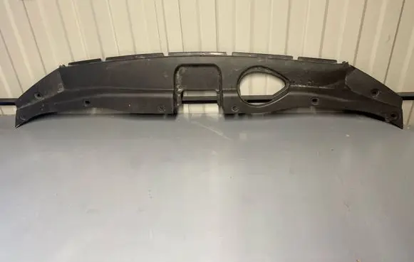Hyundai Santa Fe Radiator trim 863532B000