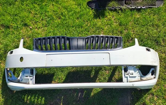 Skoda Octavia Mk3 (5E) Front bumper 5E0807221N