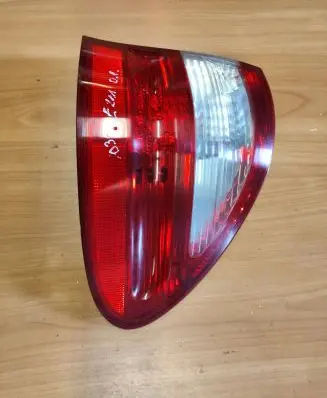 Mercedes-Benz E W211 Rear/tail lights 379108R