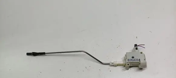 Volkswagen PASSAT B6 Fuel tank cap lock motor 3B0959782A