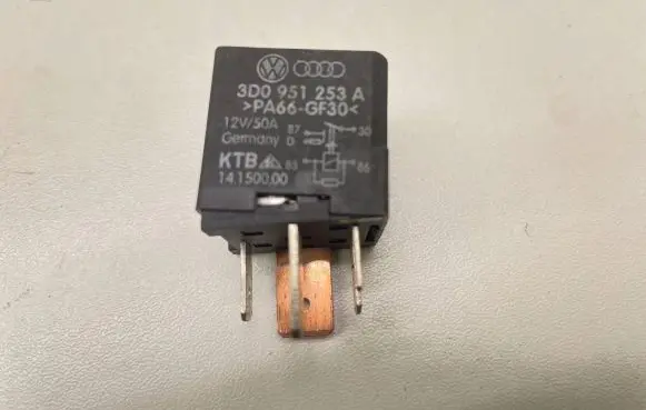 Audi A3 S3 A3 Sportback 8P Other relay 3D0951253A 14150000