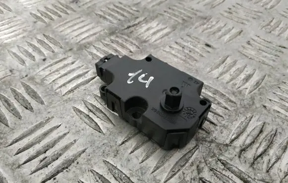 Mercedes-Benz S W222 Intake manifold valve actuator/motor FM208001
