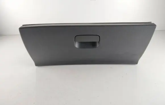 Peugeot RCZ Glove box