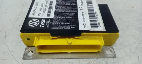 Volkswagen PASSAT B6 Airbag control unit/module 3C0909605J