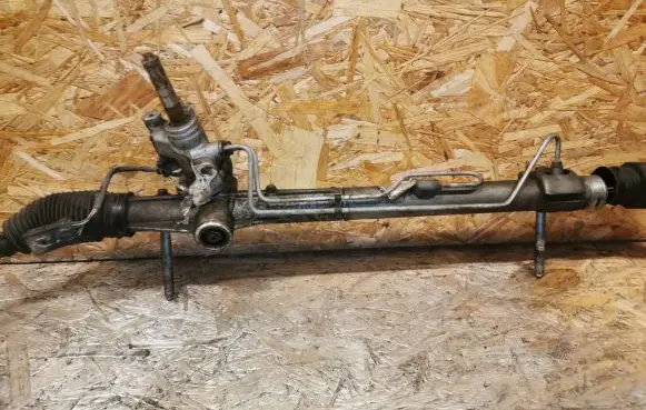 Peugeot 407 Steering rack D2X6G