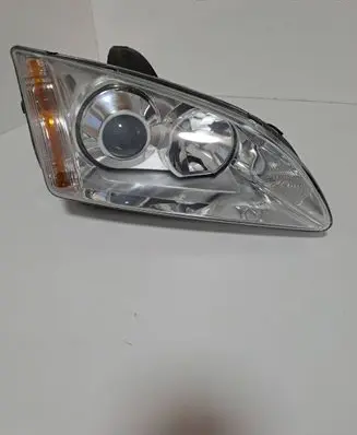 Ford Focus Headlight/headlamp 4M5113099ED 10178