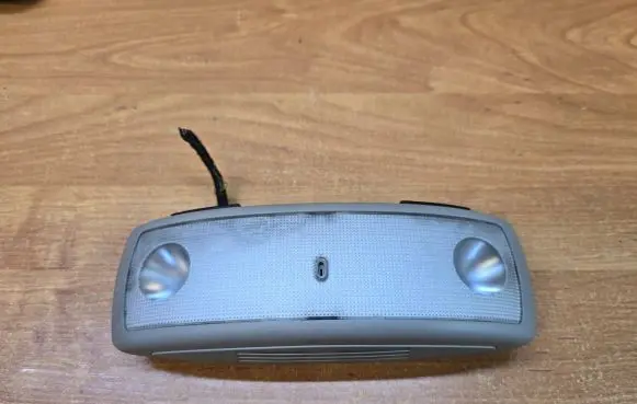 Volvo S60 Rear seat light 30659074 10R030608 4M5422VP00005F