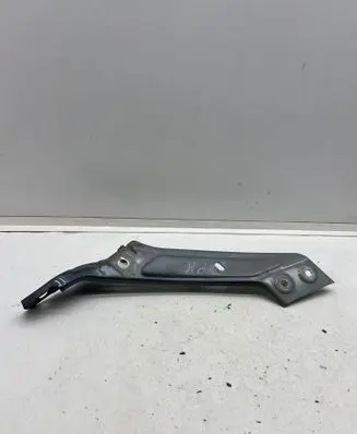 Renault Megane IV Headlight/headlamp mounting bracket 631416998R