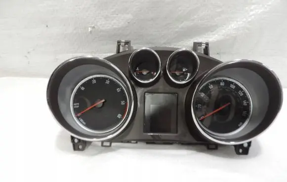 Opel Mokka Speedometer (instrument cluster) 95073463