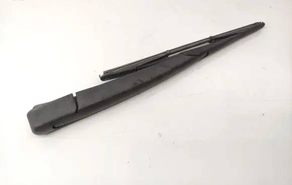 Nissan Qashqai Rear wiper blade arm